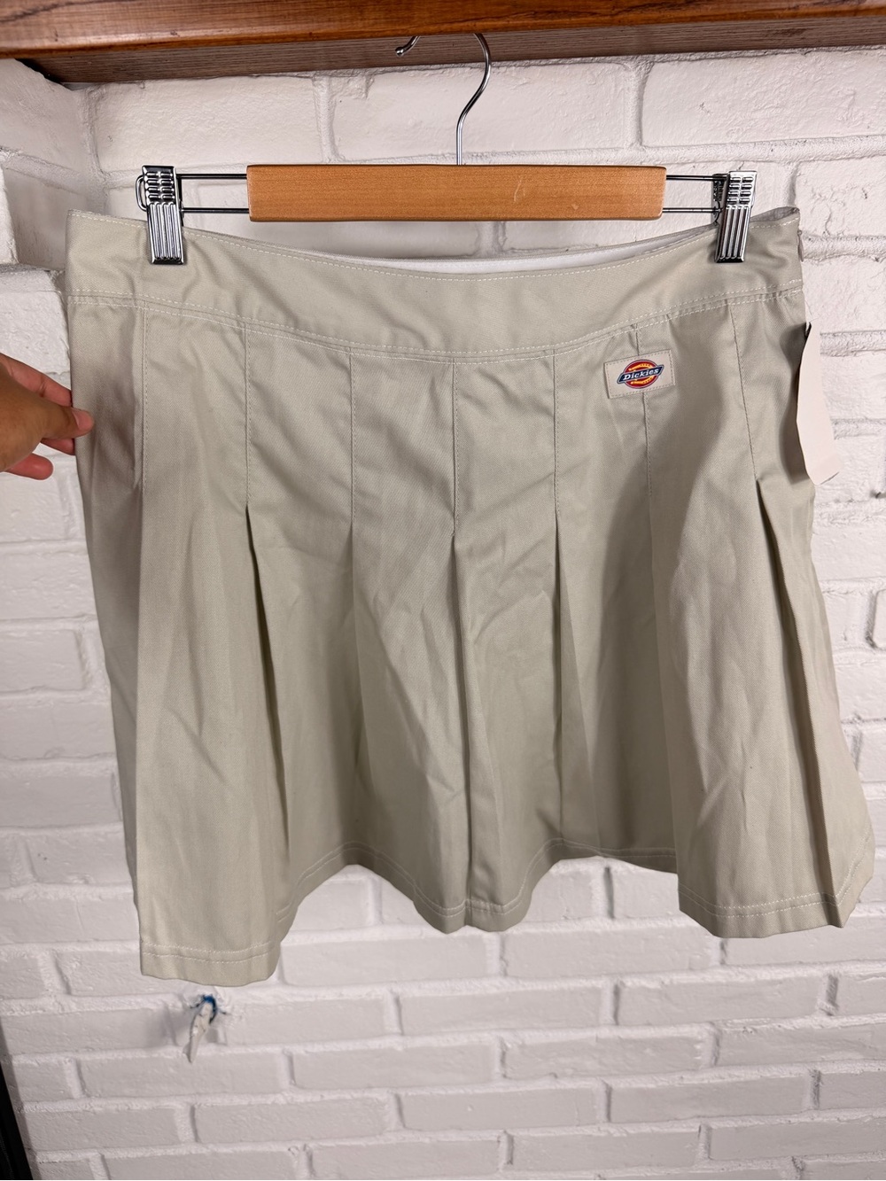 Dickies Beige Pleated Mini Skirt Size 32 Y2K Workwear‎ Tennis Style